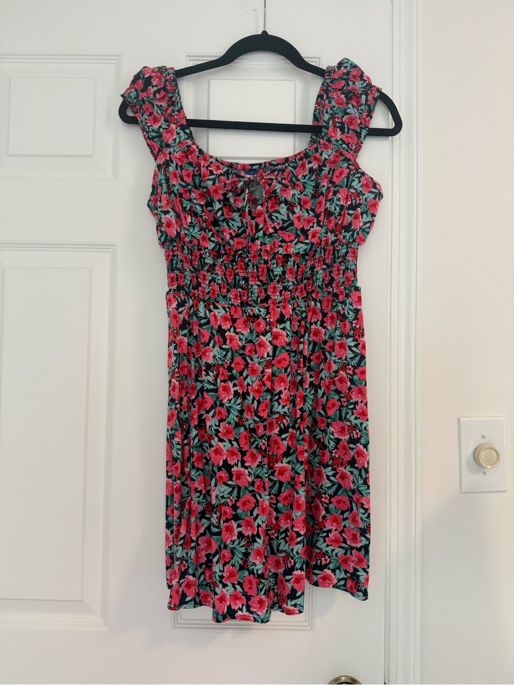 Old Navy Women’s  Floral Smocked Sundress - Red Pink Floral
